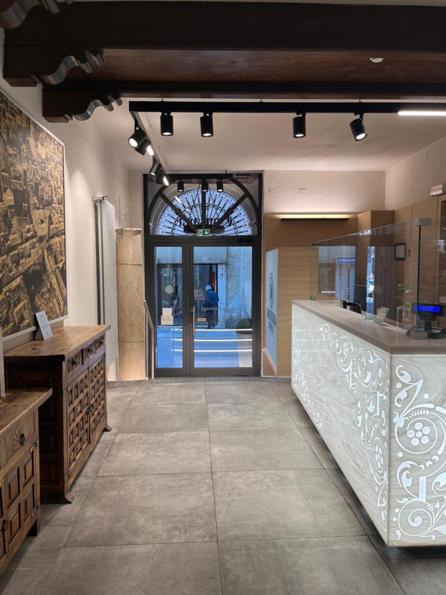 מאנטובה Hotel Dei Gonzaga מראה חיצוני תמונה